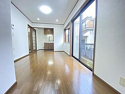 居間