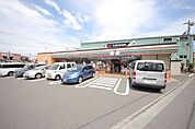 セブンイレブン座間ひばりが丘5丁目店まで32m