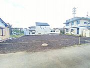 お車通りも少なく、お子様とのお散歩も安心してできる閑静な住宅街です。
