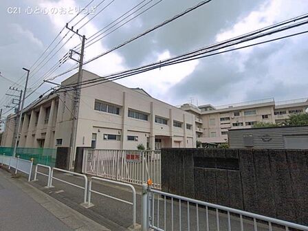 座間市立相模中学校まで1610m