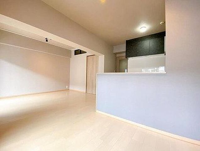 リビング/ダイニング サンヴェール太秦 2階/-