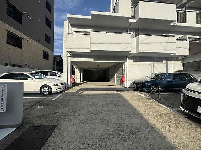 駐車場 ロワイヤル室町 1階/-