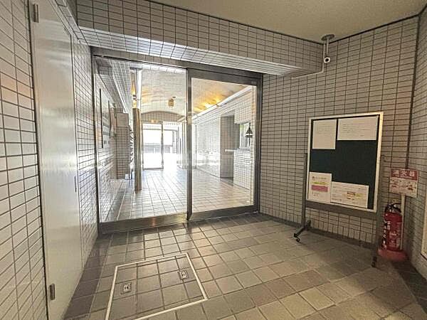 エントランスを拡大表示