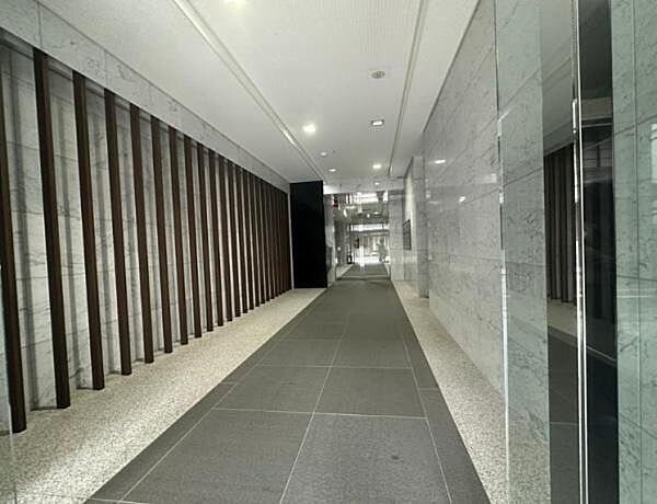 エントランスを拡大表示