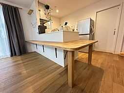 千葉市中央区仁戸名町　中古戸建 3LDKのリビング/ダイニング