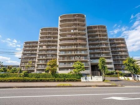 現地でしかわからない事もたくさんございますので、ぜひご自身で確認してみてください。周辺環境なども一緒にご案内いたします。お気軽にお問合せください。