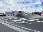 マルエドラッグ前橋朝日町店まで711m