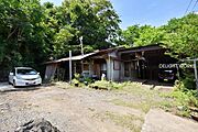 【外観】昭和57年築・中古戸建敷地面積：109坪の自由度の高い広い土地※未登記・築年の月は未明