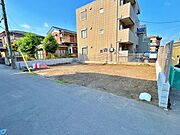 見通しが良好で駐車も安心です