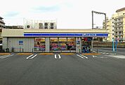 ローソン座間相武台一丁目店まで991m