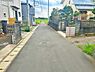 その他：交通量が少なめな前面道路で安心です