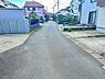 その他：交通量が少なめな前面道路で安心です