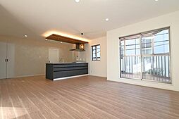 駅徒歩3分×角地三国本町3丁目 中古戸建