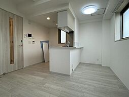 T・mission IN OSAKA FRONT 2階1LDKのリビング/ダイニング