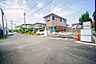 その他：前面道路6.9ｍ！陽当り良好な立地です。車庫入れが苦手な方も安心ですね。