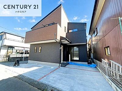 外観:完成しました!当日のご案内が可能です。連絡いただければ、今すぐのご見学ができますのでお気軽にお問い合わせください。お仕事帰りにもどうぞ! 外観:完成しました!当日のご案内が可能です。連絡いただければ、今すぐのご見学ができますのでお気軽にお問い合わせください。お仕事帰りにもどうぞ!