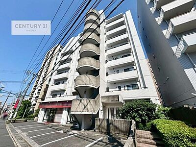 外観:新規内装リノベーション済です!周辺環境や他物件もまとめてご案内可能です!不動産の事ならどんな事でもお気軽にご相談ください。 外観:新規内装リノベーション済です!周辺環境や他物件もまとめてご案内可能です!不動産の事ならどんな事でもお気軽にご相談ください。