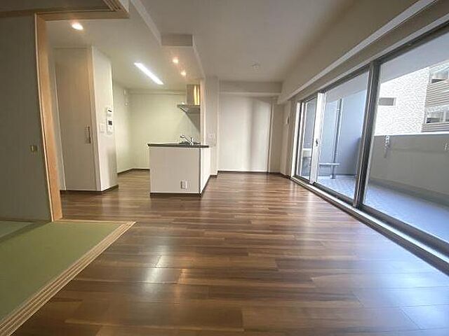 リビング/ダイニング 四条烏丸クロスマーク 3階/-