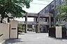 周辺：神川中学校まで2200m