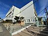 周辺：霞ケ丘小学校まで610m