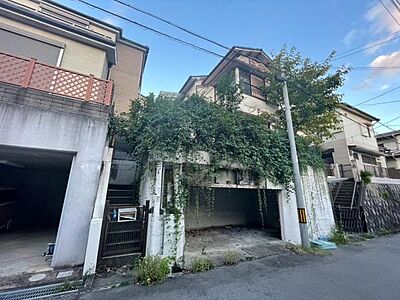 外観:【外観】現状:古家付き 外観:【外観】現状:古家付き
