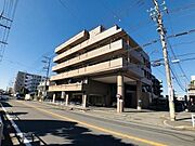 JR「辻堂」駅より徒歩14分です。