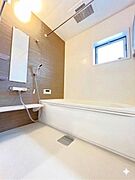 浴室暖房乾燥機付きのユニットバス！一日の疲れを癒してくれます！※家具消し済みです。