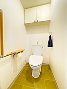 白を基調に清潔感があるトイレです！