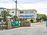周辺：浜須賀小学校まで974m