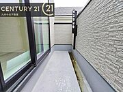 【バルコニー】日当たり良好なバルコニー。洗濯物やお布団もポッカポカに。