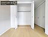 収納：【クローゼット】お部屋ごとに設けた収納は住みやすさへのこだわりです。