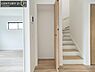 収納：【クローゼット】お部屋ごとに設けた収納は住みやすさへのこだわりです。