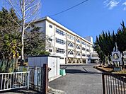 栗東市立栗東中学校まで208m