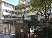 守山市立吉身小学校まで410m
