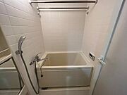 室内写真は602号室の写真になりますので、間取りや色合いは実際とは異なります。