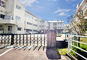 野洲市立三上小学校まで1766m