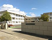 守山市立守山北中学校まで1760m
