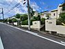 その他：山手台保育園まで徒歩1分！山手台小学校まで徒歩7分と子育てにも安心な立地。近くには山手台中央公園など大きな公園もあり、お子様とのレクリエーションを楽しんでいただけます。