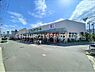 周辺：フレンドマート高槻川添店まで300m