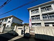 寝屋川市立第四中学校まで300m、徒歩10分