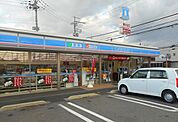 ローソン栗東市綣五丁目店まで549m