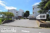 木更津市立太田中学校まで665m