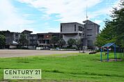 富津市立青堀小学校まで2100m
