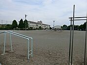 八王子市立松枝小学校まで1031m