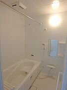 ゆとりある浴室、洗い場も広さがあります！