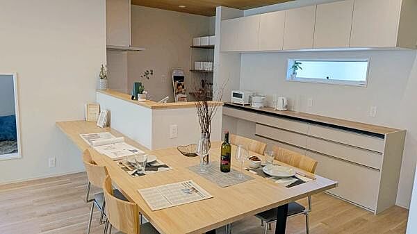 リビング/ダイニングを拡大表示