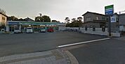 ファミリーマート国富町役場前店まで1685m