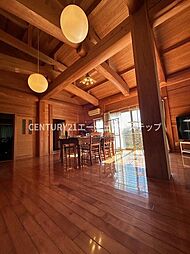 高鍋町上江中古 6SLDKのリビング/ダイニング