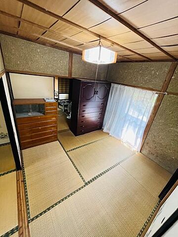 室内 宮崎市高岡町内山