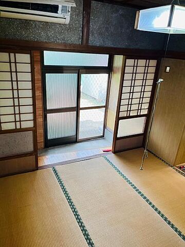 室内 宮崎市高岡町内山